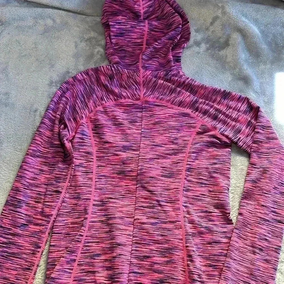 90 Degrees - Kids sports hoodie. Size  M - Picture 4 of 5
